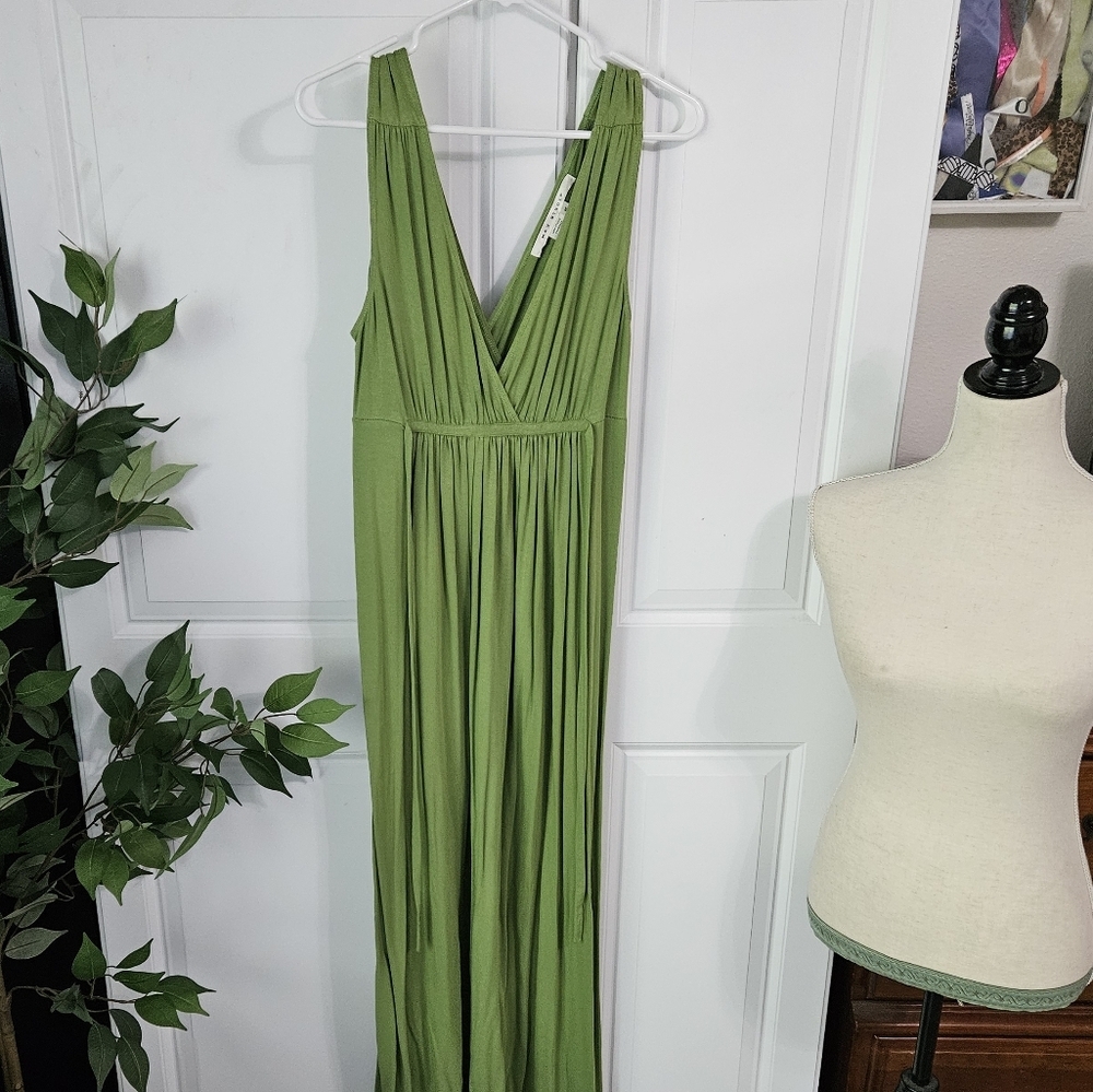Green Sleeveless Maxi Dress - Picture 6 of 6